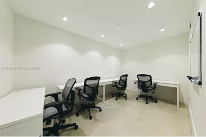 350 S Miami Ave #CUA, Miami, FL 33130 - Photo 5