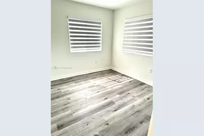 2418 SE 10th Ct, Homestead, FL 33035 - Photo 7