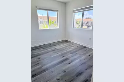 2418 SE 10th Ct, Homestead, FL 33035 - Photo 15