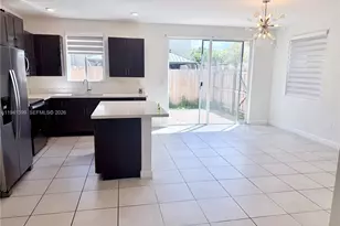 2418 SE 10th Ct, Homestead, FL 33035 - Photo 5