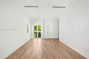 315 Santander Ave, Coral Gables, FL 33134 - Photo 43