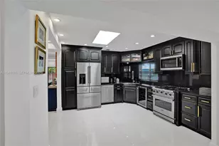 19130 NE 21st Ave, North Miami Beach, FL 33179 - Photo 49