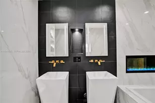 19130 NE 21st Ave, North Miami Beach, FL 33179 - Photo 39