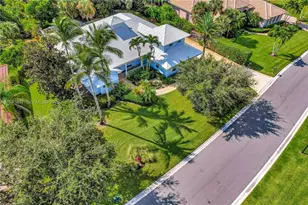 7914 SE Osprey St, Hobe Sound, FL 33455 - Photo 11