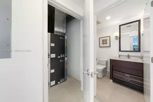 6899 Collins Ave, Miami Beach, FL 33141 - Photo 13
