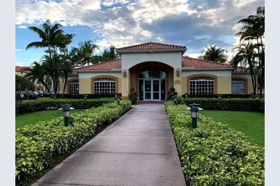 7280 NW 114th Ave #304-8, Doral, FL 33178 - Photo 1