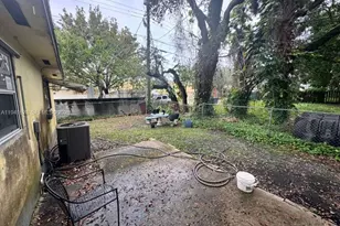 2995 SW 64th Ave, Miramar, FL 33023 - Photo 23