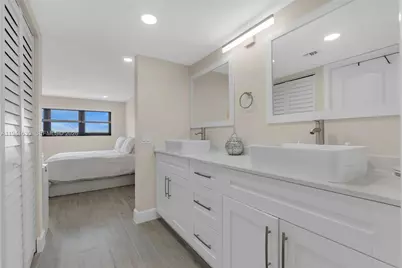 3200 Port Royale Dr N #705, Fort Lauderdale, FL 33308 - Photo 17