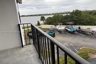 760 Executive Center Dr, West Palm Beach, FL 33401 - Photo 21