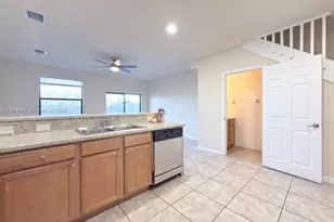 3511 W 89th Pl, Hialeah, FL 33018 - Photo 7