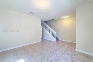 3511 W 89th Pl, Hialeah, FL 33018 - Photo 9