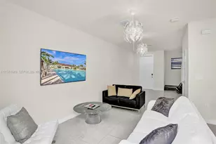 10025 W 32nd Ln, Hialeah, FL 33018 - Photo 13