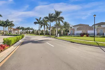 10025 W 32nd Ln, Hialeah, FL 33018 - Photo 47