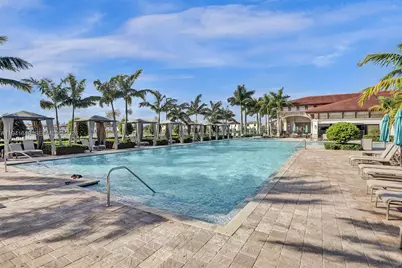 10025 W 32nd Ln, Hialeah, FL 33018 - Photo 35