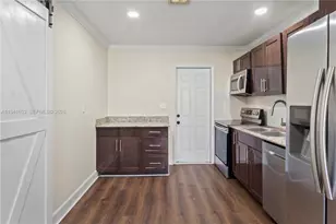 441 NE 30th St, Pompano Beach, FL 33064 - Photo 13