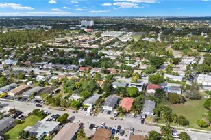 441 NE 30th St, Pompano Beach, FL 33064 - Photo 27