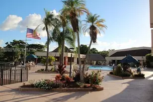 2950 W Sunrise Lakes Dr, Sunrise, FL 33322 - Photo 3