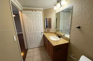 1202 Belmont Ln, North Lauderdale, FL 33068 - Photo 21