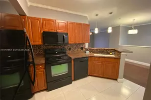 1202 Belmont Ln, North Lauderdale, FL 33068 - Photo 9