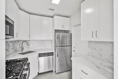 350 S Shore Dr #5, Miami Beach, FL 33141 - Photo 7