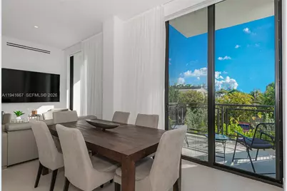 1030 15th St #214, Miami Beach, FL 33139 - Photo 5