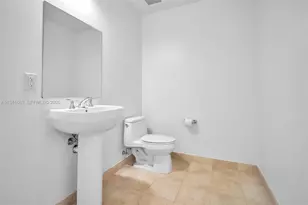 1050 Brickell Ave, Miami, FL 33131 - Photo 19
