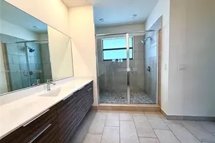 8836 NW 161st Terrace, Miami Lakes, FL 33018 - Photo 15