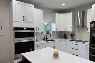 8815 SW 221st Terrace, Cutler Bay, FL 33190 - Photo 17