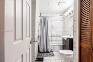 183 NE 6th Ct, Dania Beach, FL 33004 - Photo 23