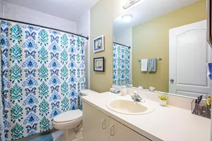 16618 NW 73rd Ave, Miami Lakes, FL 33014 - Photo 15