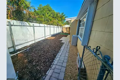 3015 SW 24th Ter, Miami, FL 33145 - Photo 13