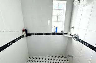 1908 N Ocean Dr, Hollywood, FL 33019 - Photo 17