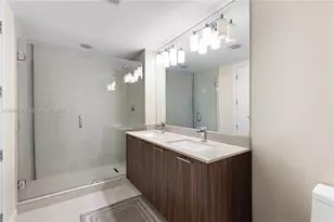 5252 NW 85th Ave, Doral, FL 33166 - Photo 15