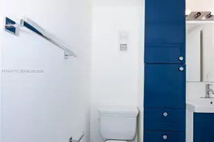 16950 W Dixie Hwy, North Miami Beach, FL 33160 - Photo 21