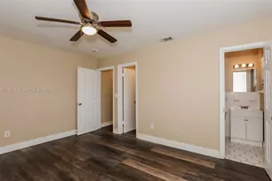 231 SW 71st Terrace, Pembroke Pines, FL 33023 - Photo 9