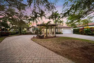 12530 SW 96th Ct, Miami, FL 33176 - Photo 3