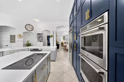 12530 SW 96th Ct, Miami, FL 33176 - Photo 21