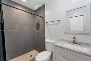 2227 Cody St, Hollywood, FL 33020 - Photo 13