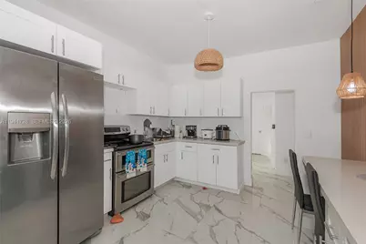 1683 NE 168th St, North Miami Beach, FL 33162 - Photo 9