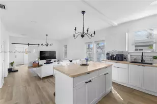 2811 SW 17th St, Miami, FL 33145 - Photo 13