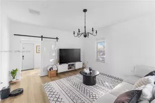 2811 SW 17th St, Miami, FL 33145 - Photo 9