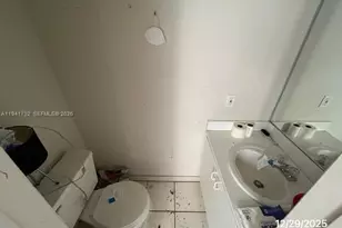 318 NW 107th Ave, Miami, FL 33172 - Photo 7