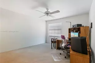 8431 NW 78th Ct, Tamarac, FL 33321 - Photo 27