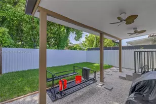 3520 SW 88th Pl, Miami, FL 33165 - Photo 23