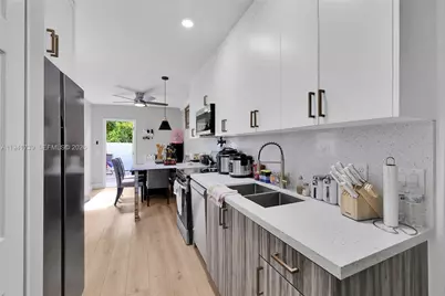 3520 SW 88th Pl #2, Miami, FL 33165 - Photo 7