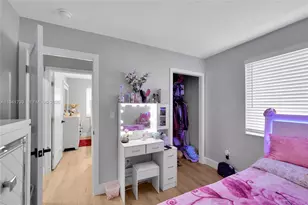 3520 SW 88th Pl, Miami, FL 33165 - Photo 15