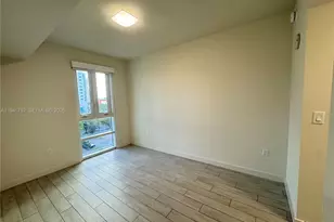 321 NE 26th St, Miami, FL 33137 - Photo 9