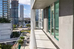 55 SE 6th St, Miami, FL 33131 - Photo 3