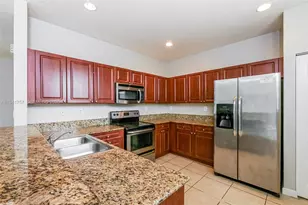 457 SE 37th Pl, Homestead, FL 33033 - Photo 7