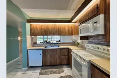 3511 Village Blvd #205, West Palm Beach, FL 33409 - Photo 13
